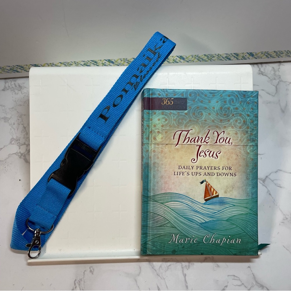 Set of Book- Christian book (Thank you Jesus) and Blue Hawaiian Lanyard